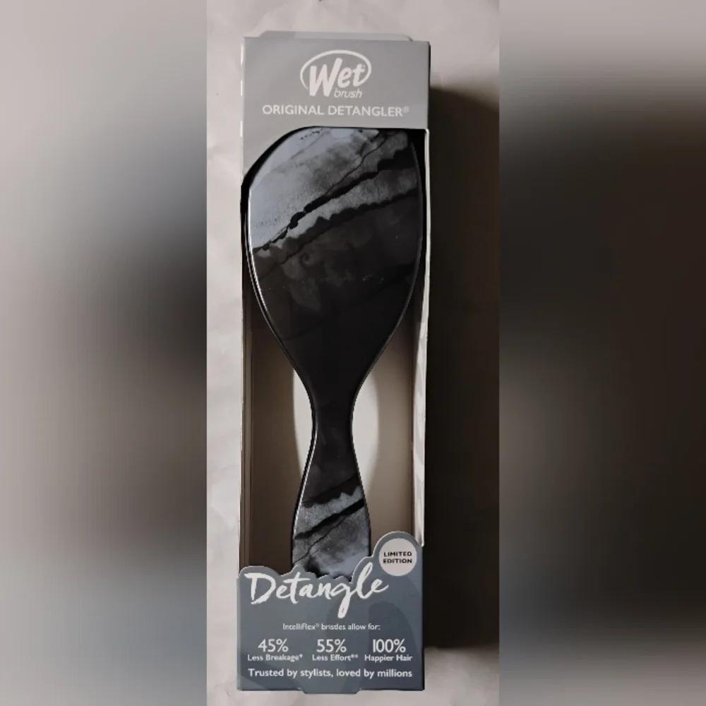 Wet Brush Original Detangler - Terrain Texture Gravel. Ltd Edition